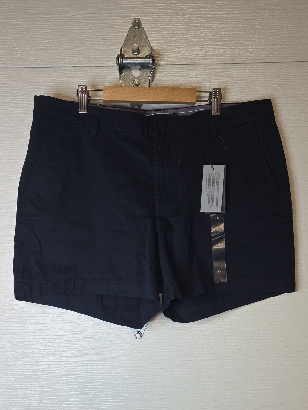 Tommy Hilfiger Women's Navy Flat-Front Cotton Blend Shorts